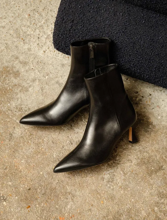 Audrey Passion Black Women Bobbies Ankle Boots