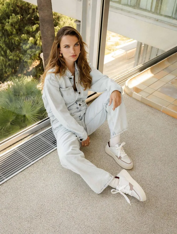 Avalon Off White and Morello Women Bobbies Sneakers