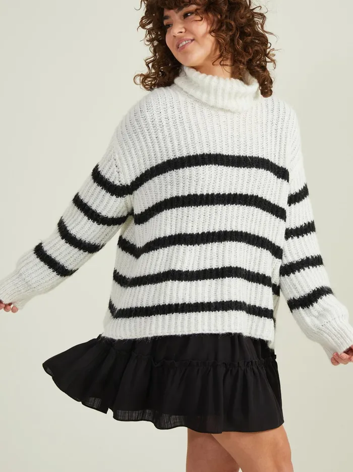 Briar Boxy Turtleneck Sweater Whiteblack Women Altar039d State Sweaters