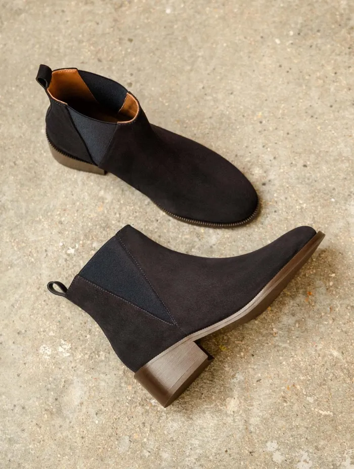 Camden Navy Women Bobbies Ankle Boots