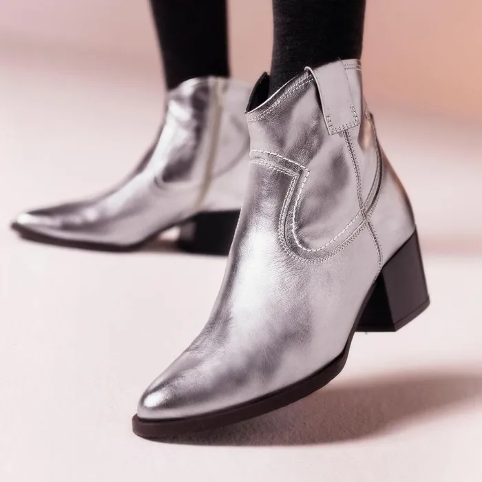 Clarks Boots and Booties Elder Rae Silver Leather 8211 Women