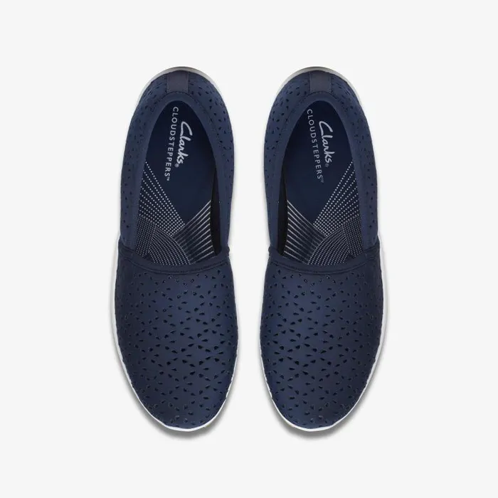 Clarks Flats Breeze Emily Navy 8211 Women