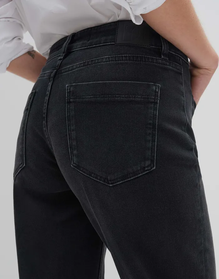 Damen Jeans OPUS Long Flared Jeans CARIE FRENCH aus stretchigem BCI Cotton Mix Damen Jeans OPUS Long Flared Jeans CARIE FRENCH aus stretchigem BCI Cotton Mix