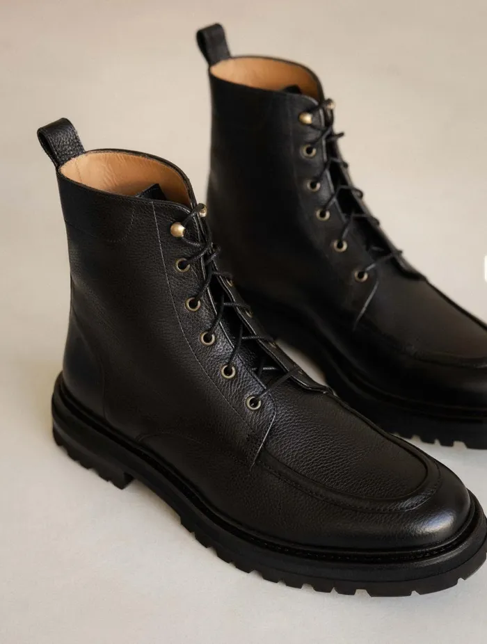 Douglas Caviar Men Bobbies Boots