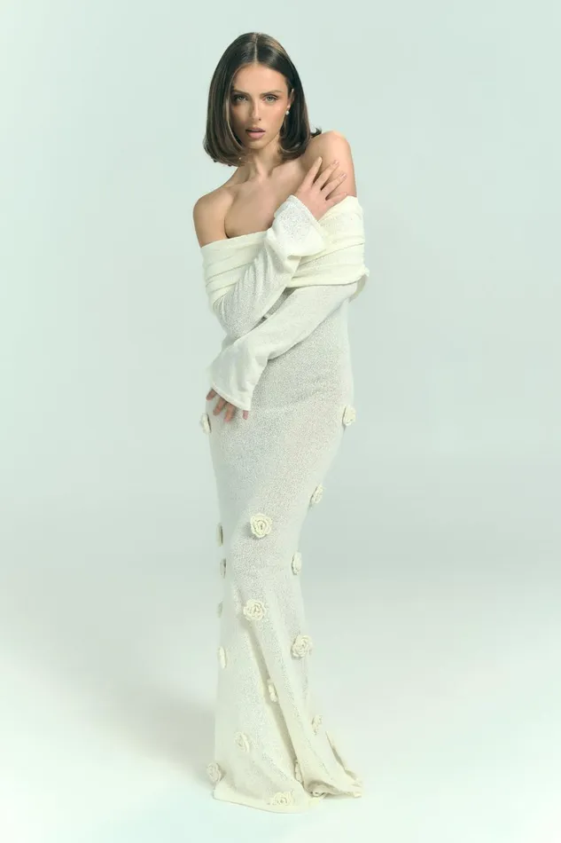 Dresses Women Meshki Kiki Off Shoulder Knit Rose Maxi Dress 8211 Ivory