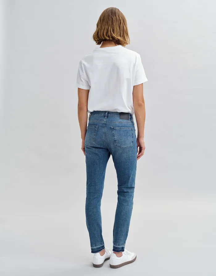 Jeans OPUS Damen Slim Jeans EVITA URBAN Mid Rise aus softem BCI Cotton Mix Jeans OPUS Damen Slim Jeans EVITA URBAN Mid Rise aus softem BCI Cotton Mix