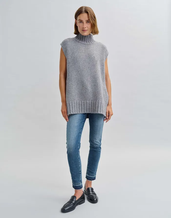 Jeans OPUS Damen Slim Jeans EVITA URBAN Mid Rise aus softem BCI Cotton Mix Jeans OPUS Damen Slim Jeans EVITA URBAN Mid Rise aus softem BCI Cotton Mix