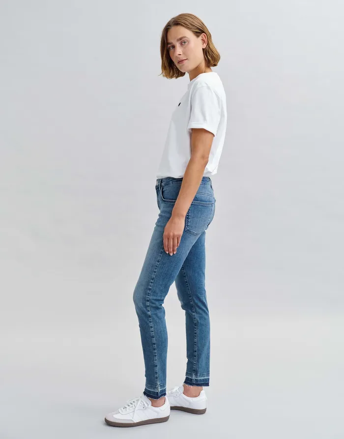Jeans OPUS Damen Slim Jeans EVITA URBAN Mid Rise aus softem BCI Cotton Mix Jeans OPUS Damen Slim Jeans EVITA URBAN Mid Rise aus softem BCI Cotton Mix