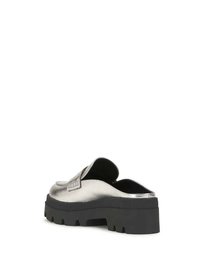 Jessica Simpson Flats Women Uma Slip On Loafer In Silver