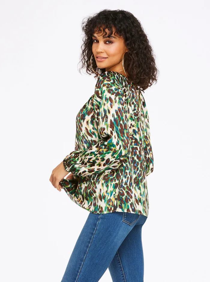 Jessica Simpson Tops Women Layla Top In Cheetah Ferns