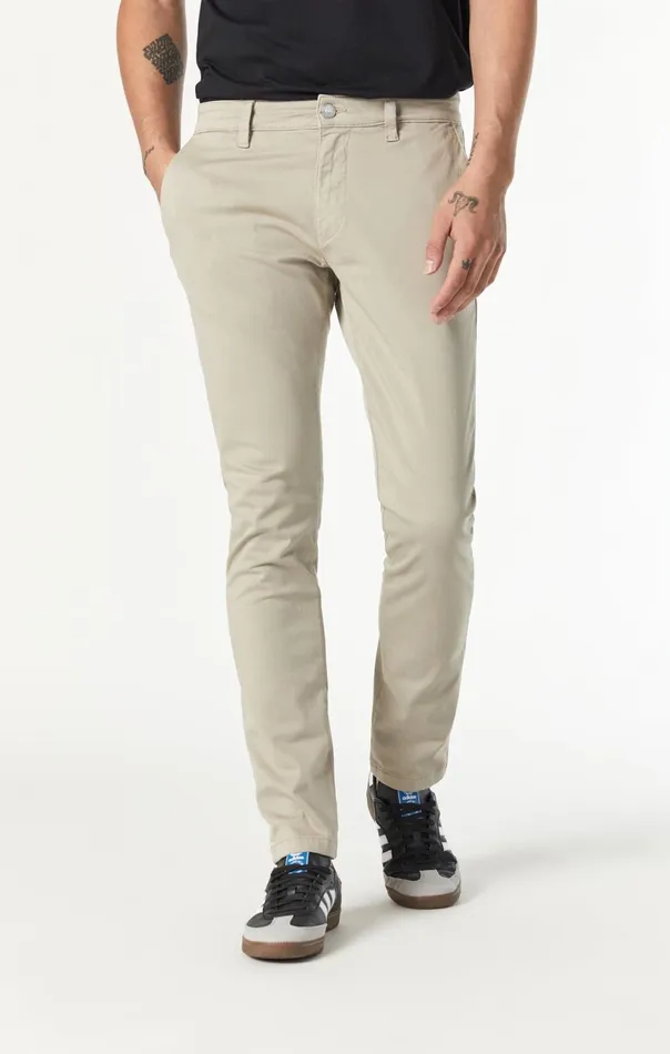 Johnny Slim Leg Chino In Laurel Oak Twill Men Mavi Jeans Pants Johnny Slim Leg Chino In Laurel Oak Twill Men Mavi Jeans Pants