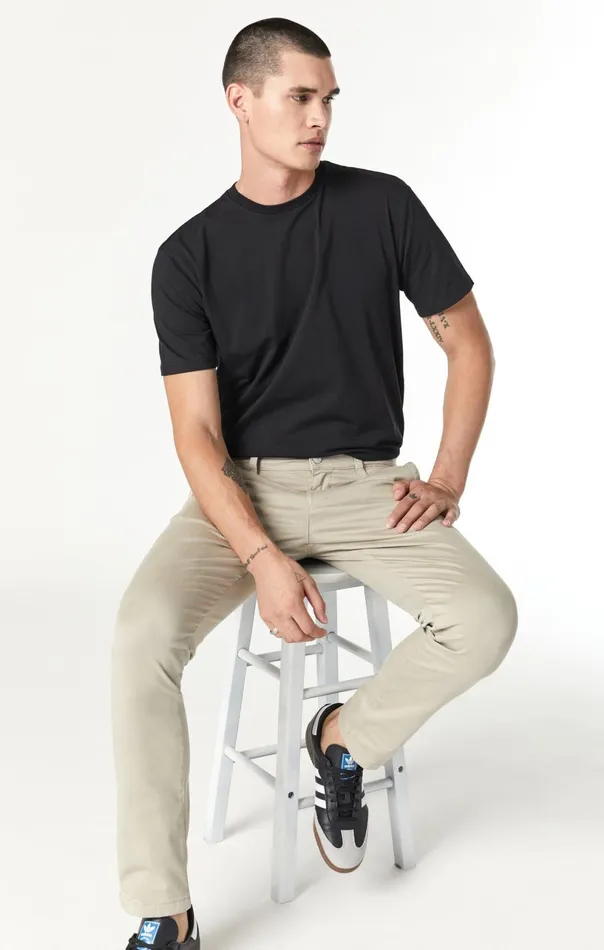 Johnny Slim Leg Chino In Laurel Oak Twill Men Mavi Jeans Pants Johnny Slim Leg Chino In Laurel Oak Twill Men Mavi Jeans Pants