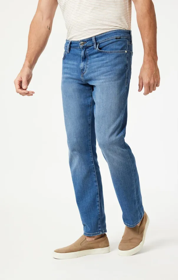 Matt Relaxed Straight Leg In Mid Brushed Feather Blue Men Mavi Jeans Denim