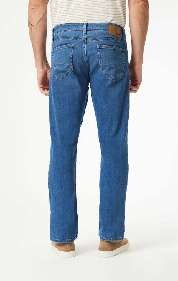 Matt Relaxed Straight Leg In Mid Brushed Feather Blue Men Mavi Jeans Denim