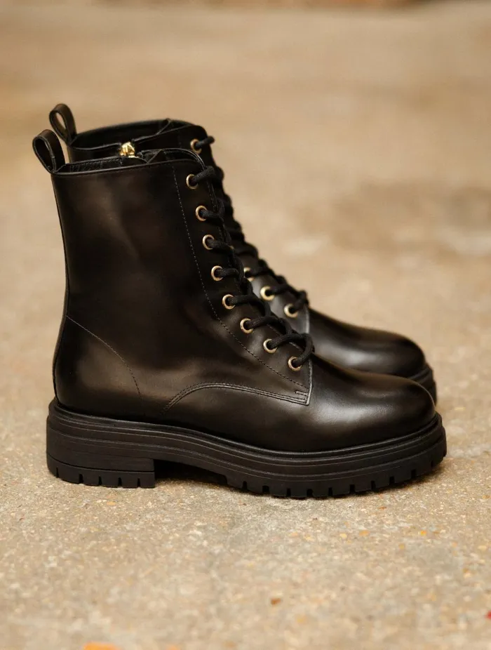 Max Intense Black Women Bobbies Ankle Boots
