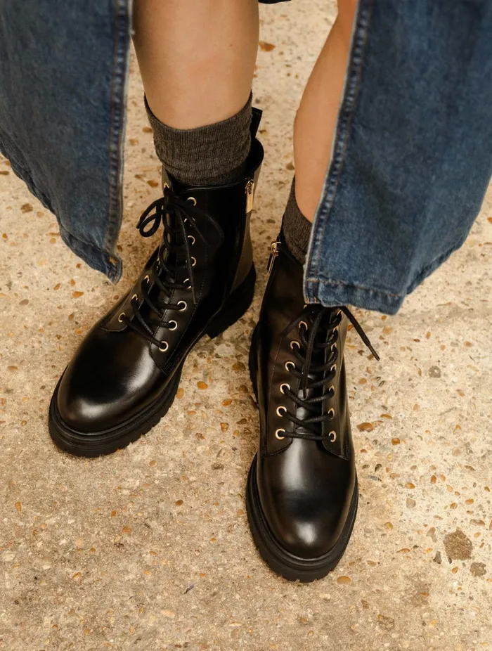 Max Intense Black Women Bobbies Ankle Boots