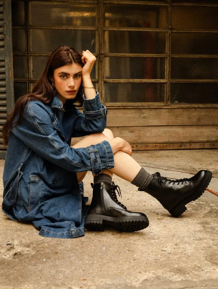 Max Intense Black Women Bobbies Ankle Boots