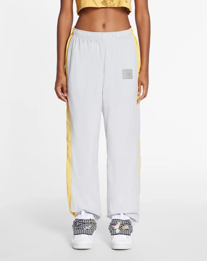Men Pants and Shorts Lanvin Lanvin X Future Jogging Pants With Contrasting Stripes Eagle Grey Men Pants and Shorts Lanvin Lanvin X Future Jogging Pants With Contrasting Stripes Eagle Grey
