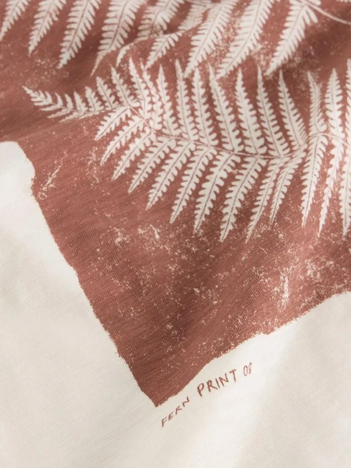 Men TShirts White Stuff Leaf Graphic Tee Natural Print Men TShirts White Stuff Leaf Graphic Tee Natural Print