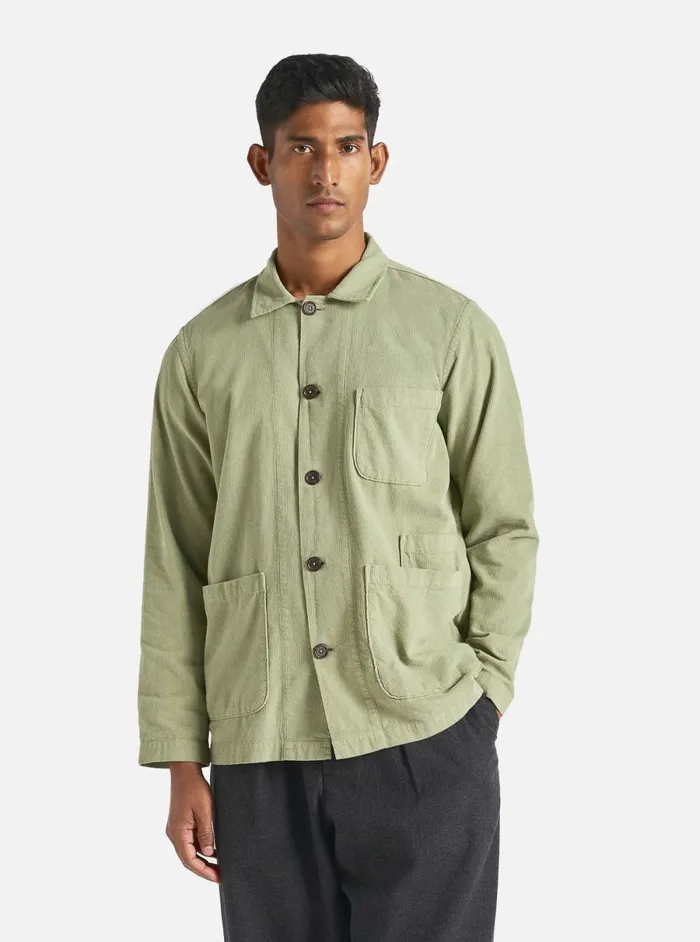 Men Universal Works Bakers Overshirt In Light Olive Fine Cord Universal Works Overshirts