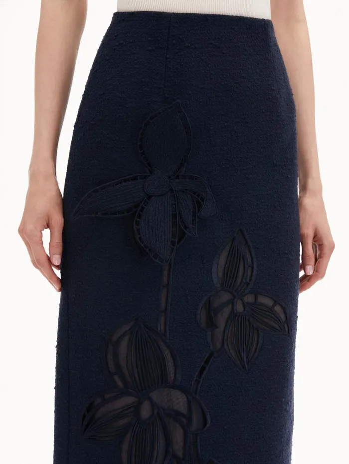 Oscar De La Renta Pants and Skirts Orchid Embroidered Tweed Skirt Navy 8211 Women Oscar De La Renta Pants and Skirts Orchid Embroidered Tweed Skirt Navy 8211 Women