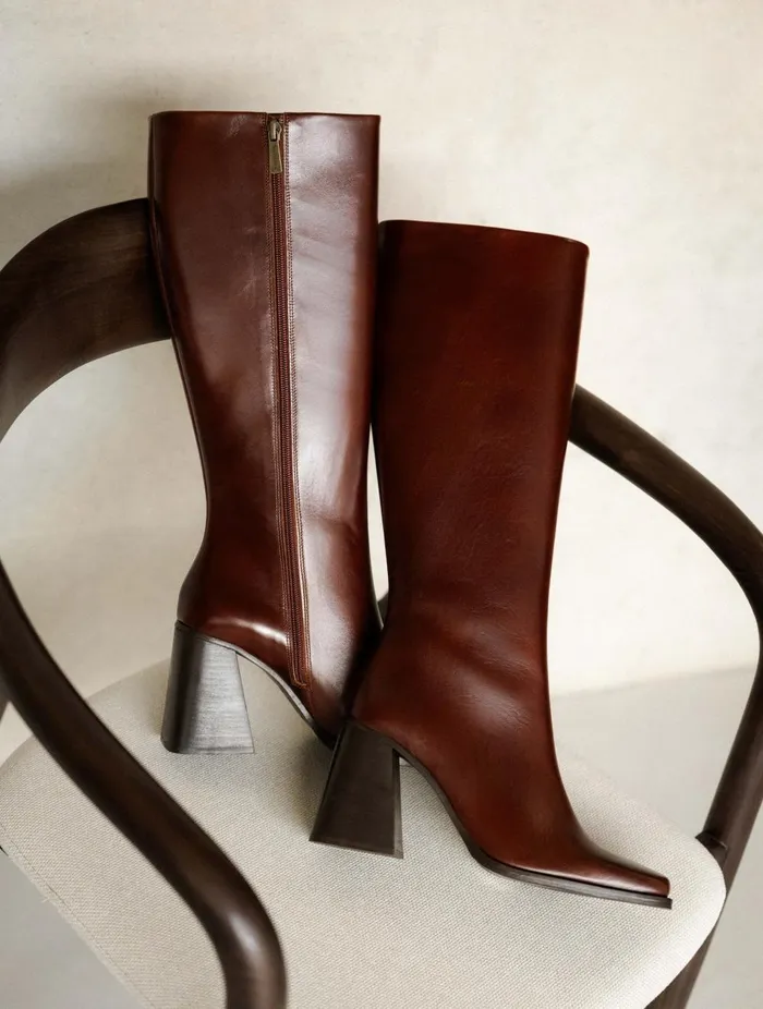 Tamar Turkish Coffee Women Bobbies Knee High Boots