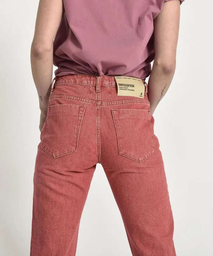 Women ORGANIC RED AWESOME BAGGIES HIGH WAIST STRAIGHT LEG JEANS One Teaspoon Organic Tees