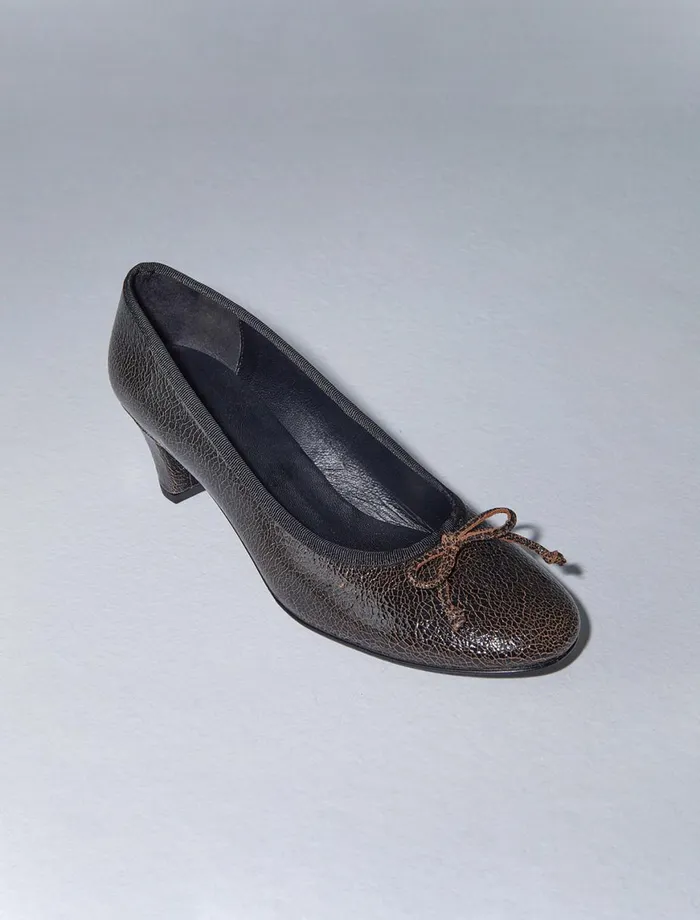 Women Petra Black Paloma Wool Pumps