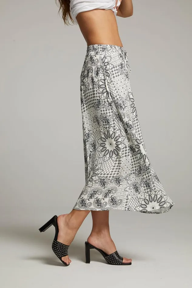 Womens Chaser Brand Bottoms Darby Paisley Bandana Midi Skirt