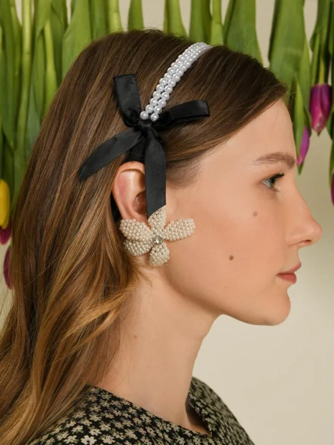 Womenswear DREAM Petal Pearl Bow Headband Coal Black Sister Jane Womenswear DREAM Petal Pearl Bow Headband Coal Black Sister Jane